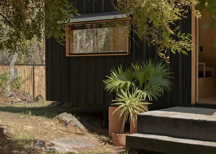 Earth Tones Tiny Homes & * Ollantaytambo