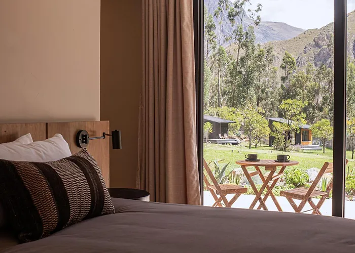 Hotel Earth Tones Tiny Homes & Ollantaytambo