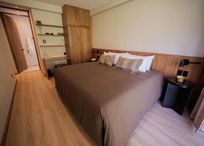 Earth Tones Tiny Homes & Hotel Ollantaytambo