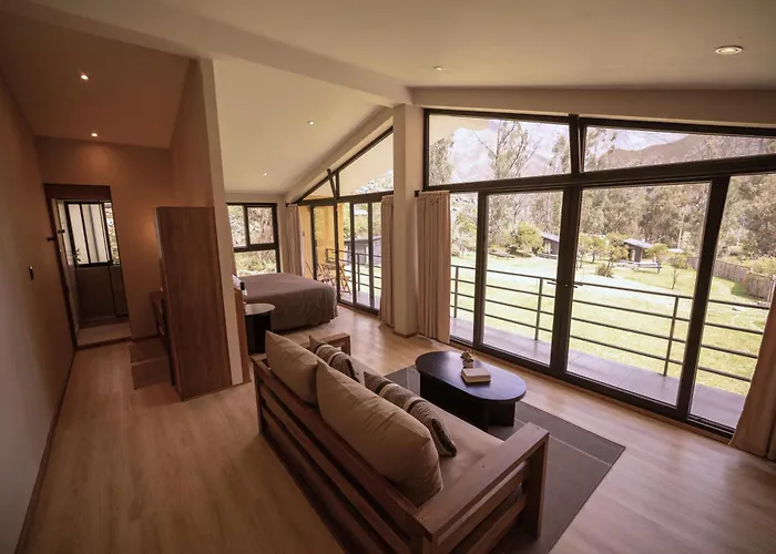 Earth Tones Tiny Homes & Hotel